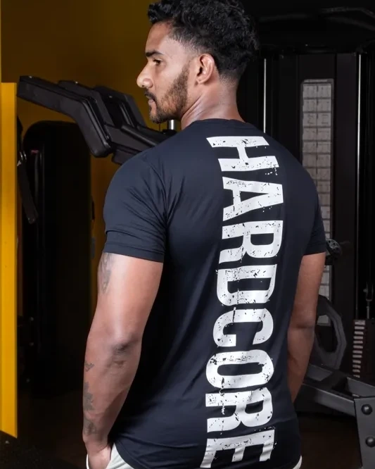 Camiseta Preta HARDCORE 
